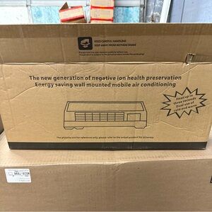 Brand new 800w personal heater and Air Conditioner